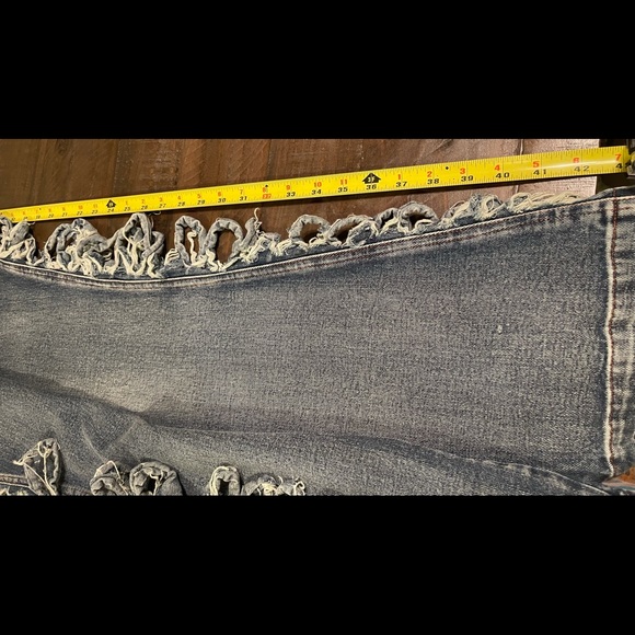 Distressed Ripped Demin Jeans - Picture 16 of 16
